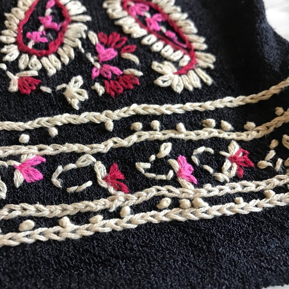 Harold's}• black embroidered Cardigan - Picture 7 of 8